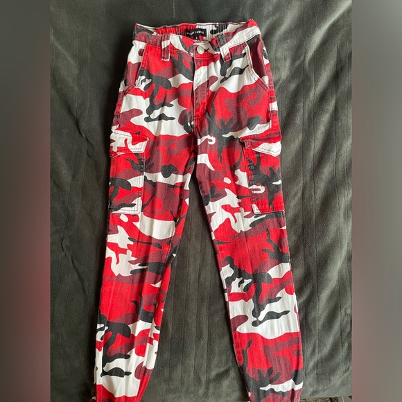 Red camo cargo pants - Picture 2 of 3